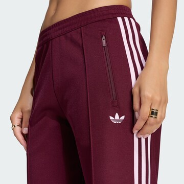 ADIDAS ORIGINALS regular Παντελόνι 'Classic' σε κόκκινο