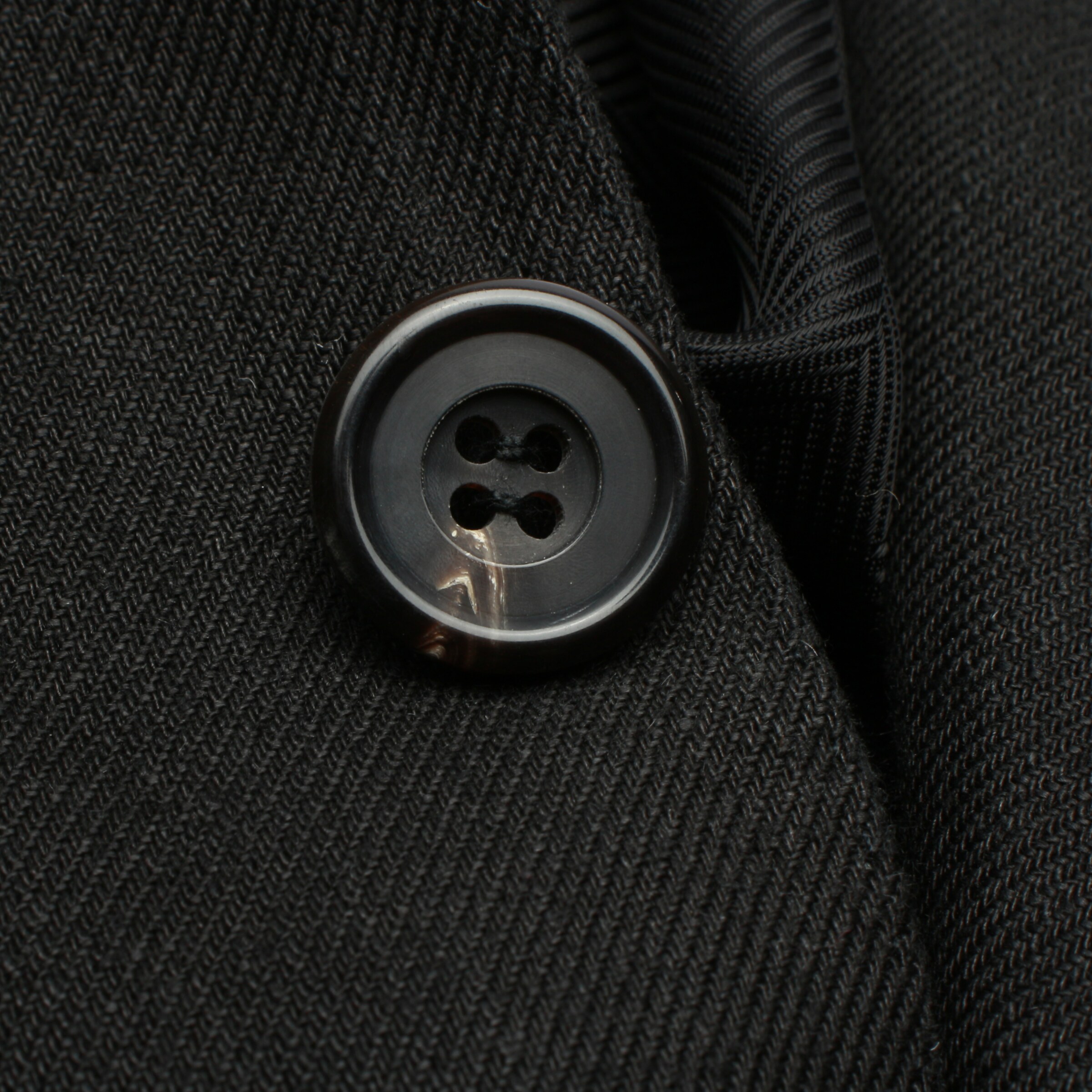 Kiton Sakko M-L in Schwarz