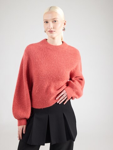 & Other Stories Πουλόβερ σε κόκκινο: μπροστά