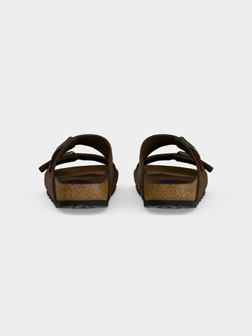 BIRKENSTOCK Muiltjes 'Arizona' in Bruin