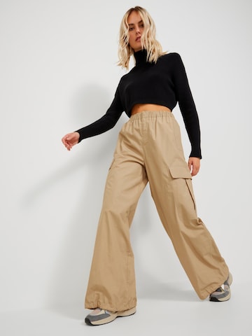 Loosefit Pantaloni cargo 'Yoko' di JJXX in beige