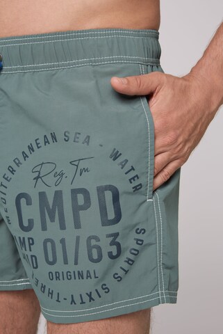Pantaloncini da bagno di CAMP DAVID in verde