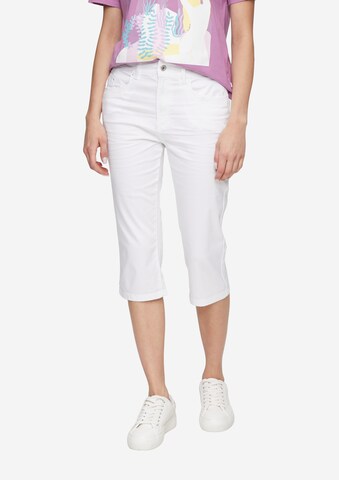 QS Regular Pants in White: front
