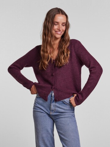 PIECES Strickjacke in Lila: Vorderseite