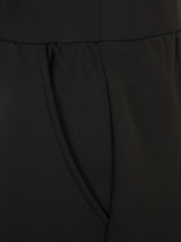 Loosefit Pantaloni 'PANNA' de la Vero Moda Petite pe negru