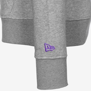 NEW ERA Sweatshirt in Grey