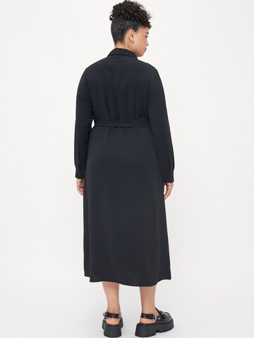 Vero Moda Curve Dolga srajca 'VMCESME' | črna barva