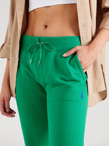 Polo Ralph Lauren Zwężany krój Spodnie 'MARI' w kolorze zielony
