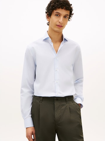 TOMMY HILFIGER Regular fit Zakelijk overhemd 'New York' in Blauw: voorkant