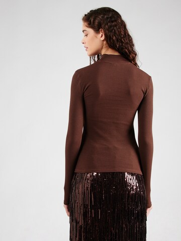 Maglietta 'PCKitte' di PIECES in marrone