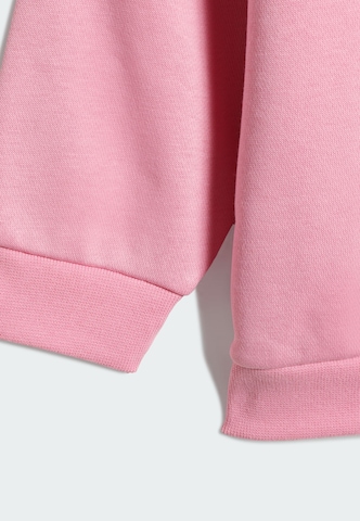 ADIDAS ORIGINALS Sweatsuit in Pink