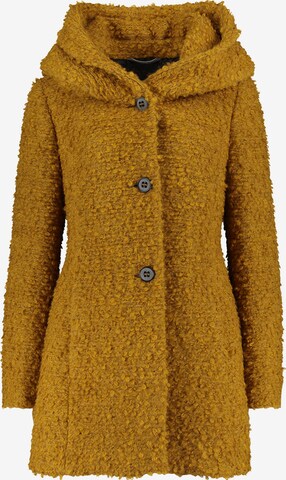 Amber & June Winter Coat in Yellow: front