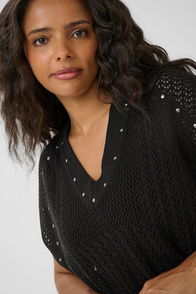 KAFFE CURVE Cape 'Rosa' en noir, Vue avec produit