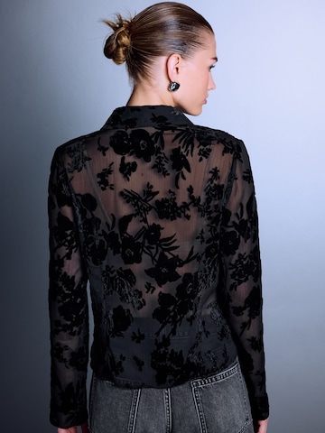 Next - Blusa en negro