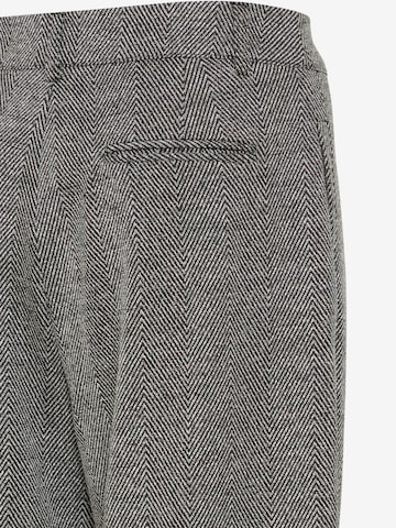 ICHI Regular Pleated Pants 'KATE' in Grey