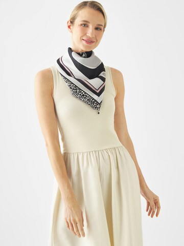 CODELLO Wrap in White: front
