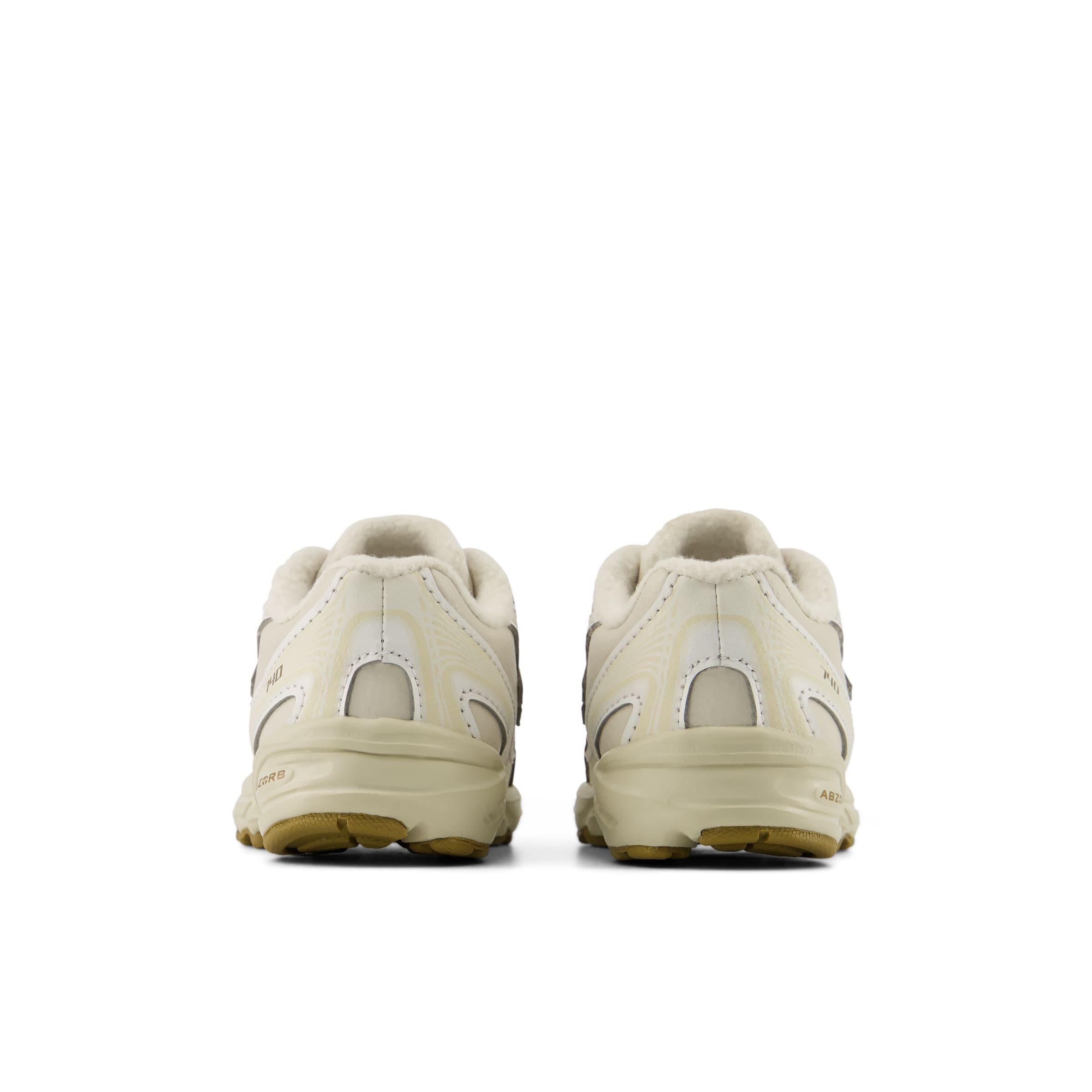 new balance Sneakers '740 Bungee Lace' in Beige
