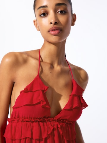 Abito estivo di Pull&Bear in rosso
