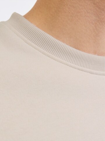JJ Rebel Collegepaita 'JREBKIM' värissä beige
