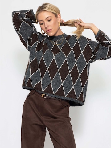 SASSYCLASSY Oversized sweater in Orange