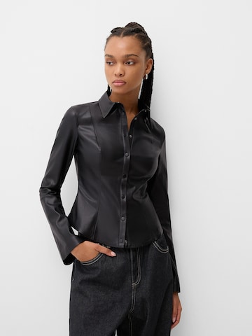 Bershka Blouse in Black: front