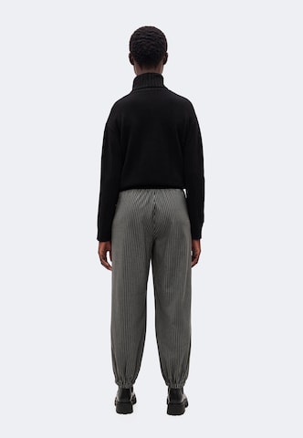 Liu Jo Tapered Pants in Grey