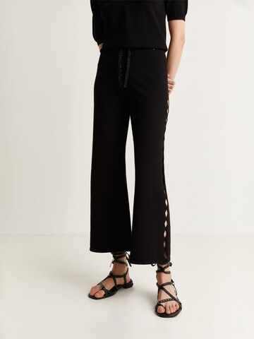 Scalpers Flared Pants in Black