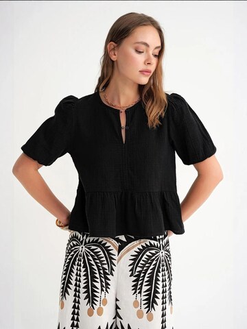 MixRay Blouse in Zwart: voorkant