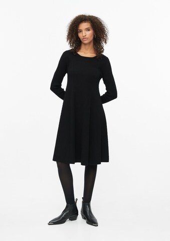 Robes en maille s.Oliver en noir : devant