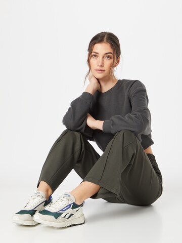 Wide leg Pantaloni 'ONLPoptrash-Suki' di ONLY in verde