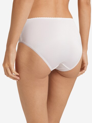 Hanro Slip ' Satin Deluxe ' in White