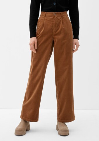 Wide Leg Pantalon à pince s.Oliver en marron : devant