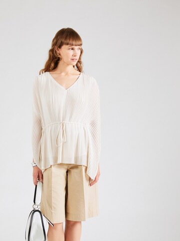 COMMA Blouse in Beige: voorkant