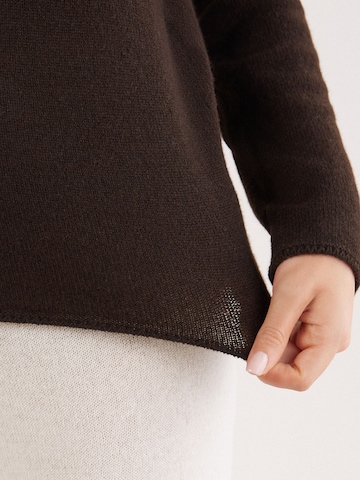 INTIMISSIMI Sweater in Brown
