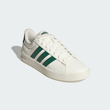 ADIDAS SPORTSWEAR - Sapatilhas baixas 'Grand Court 3.0' em branco