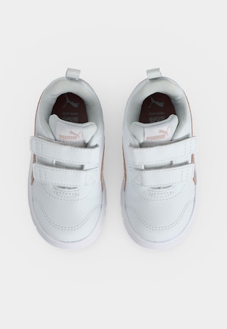 Baskets 'Courtflex V3' PUMA en blanc