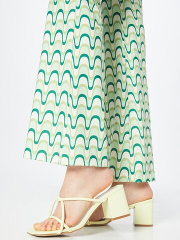 Cotton On Flared Hose in Grün