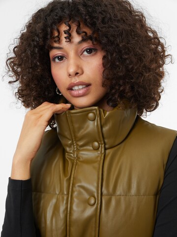 Gilet di JDY in verde