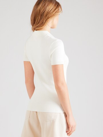 millane - Camiseta 'Polo' en blanco
