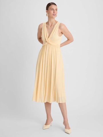 Guido Maria Kretschmer Women Kleid 'Amanda' in Gelb: Vorderseite