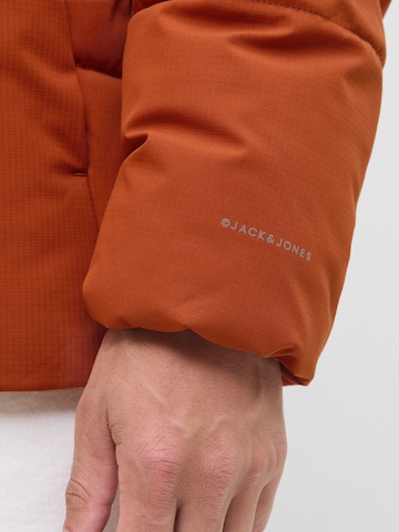 Giacca invernale 'JJGLOBAL' di JACK & JONES in rosso