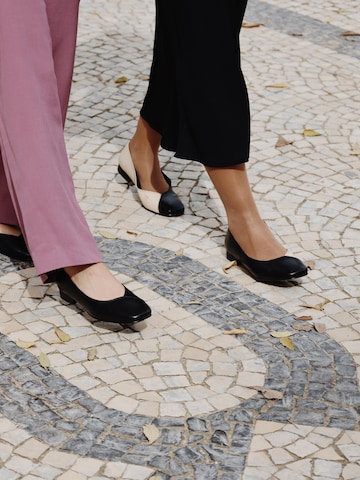 nae Vegan Shoes Ballerina 'Pam B' värissä musta