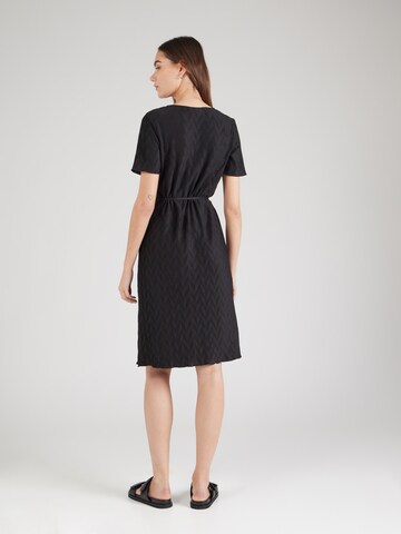 Rochie de la VILA pe negru