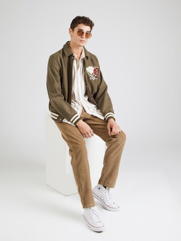 Les Deux Jacke 'Felipe Varsity' in Grün