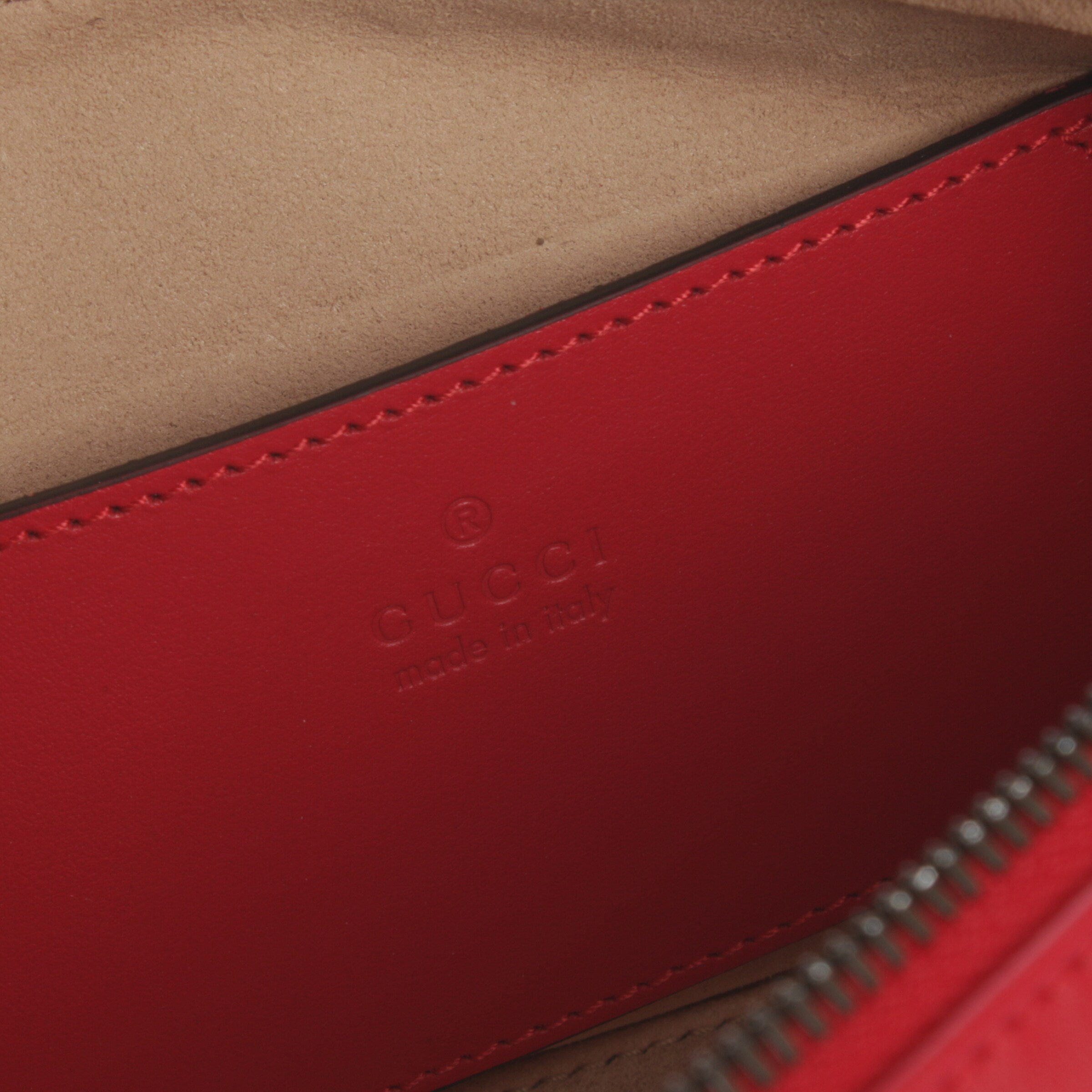 Gucci Bag in One size in Red