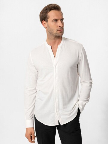 Antioch Slim fit Overhemd in Wit: voorkant