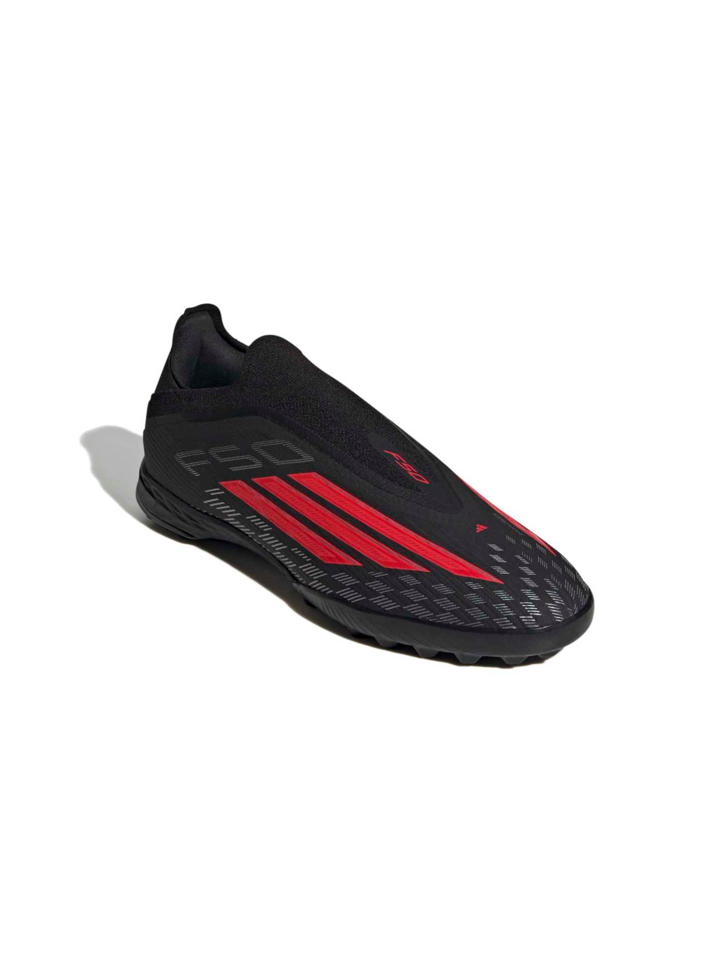 ADIDAS PERFORMANCE Chaussure de foot 'F50 PRO' en rouge / noir / blanc, Vue avec produit