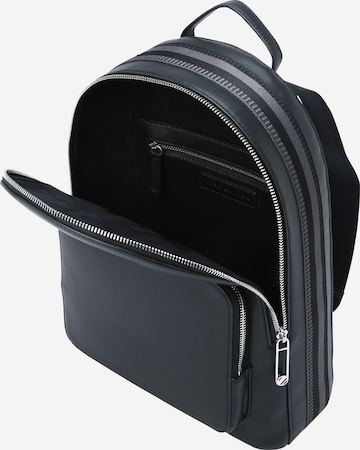 Sac à dos 'Essential' TOMMY HILFIGER en noir