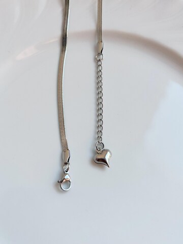 Kamakula Necklace in Silver