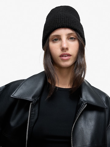Bershka Sapka - fekete